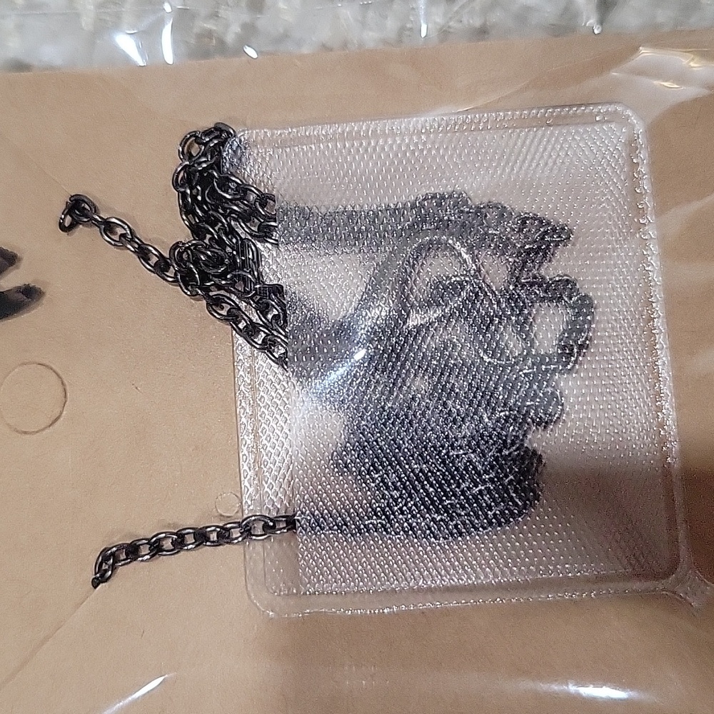 Necklace - Picture 2 of 2